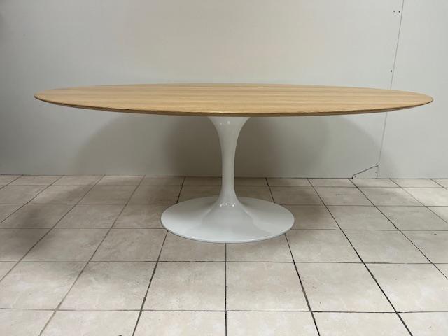 Tavolo Tulip Ovale Legno di Frassino -Ready to Live-