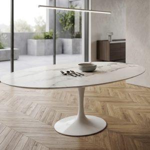 Tavolo Tulip Ovale cm 169 x 111 in gres statuario opaco